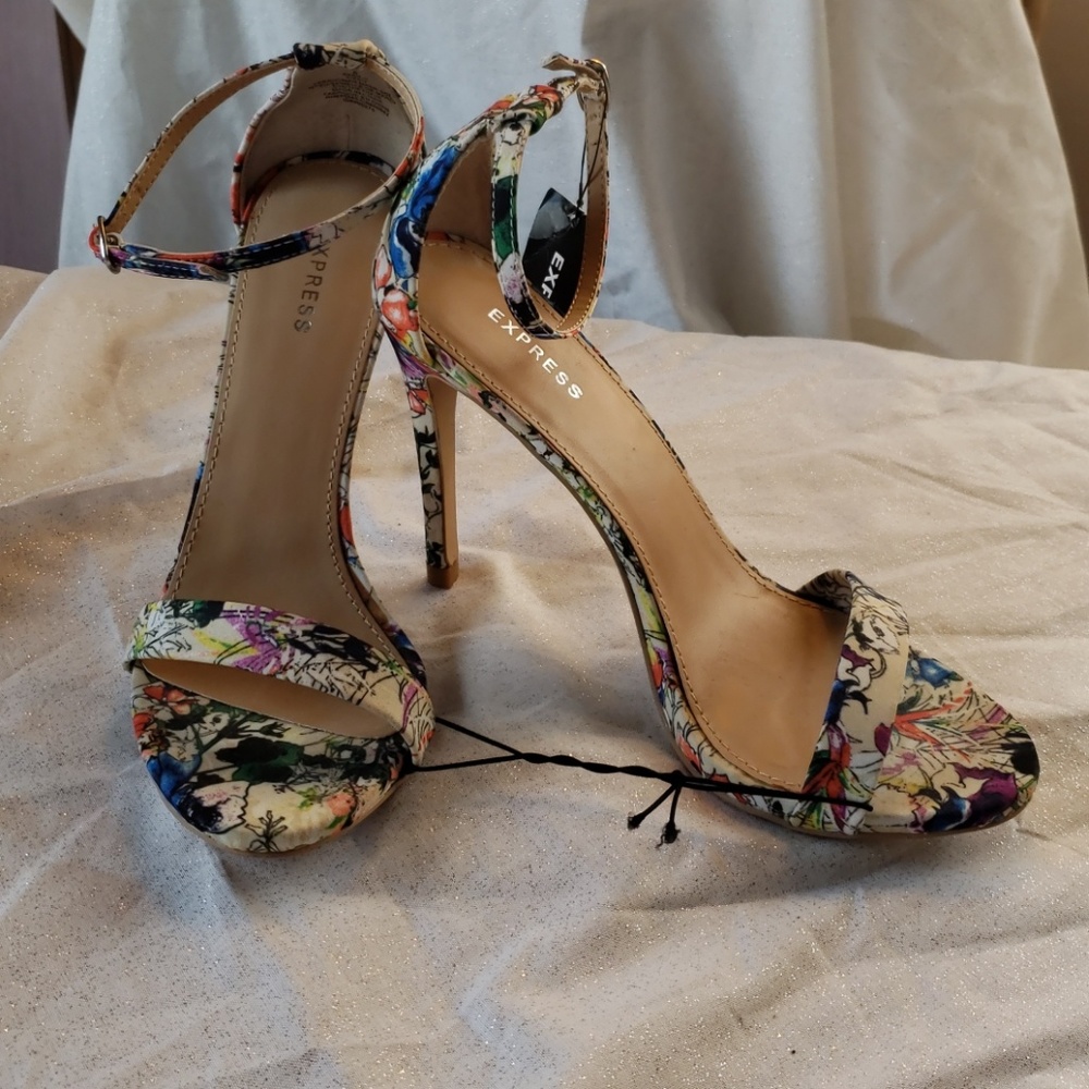 Express Strap Heels Floral -Dreaming of Spring